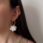 گوشواره حلقه فشنی صدفی زارا