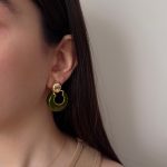 گوشواره فشنی میخی میناکاری سبز