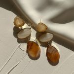 گوشواره آویز رزینی طرح سنگ